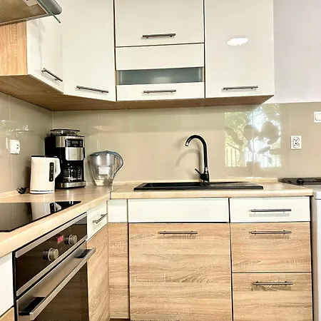 Przy Plazy & Parking Appartement